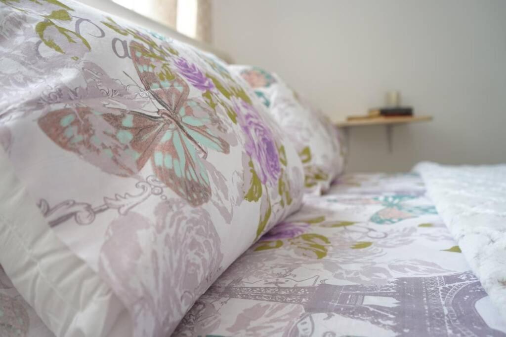 Γ3 - The Weekend Getaway One Apartment Aigio Bagian luar foto