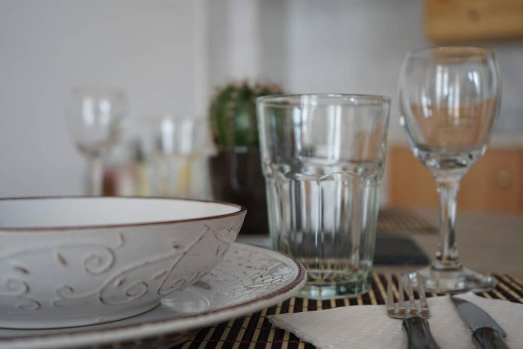 Γ3 - The Weekend Getaway One Apartment Aigio Bagian luar foto