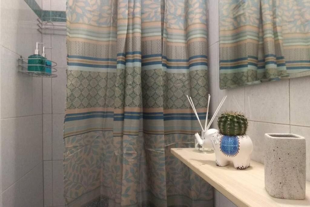 Γ3 - The Weekend Getaway One Apartment Aigio Bagian luar foto