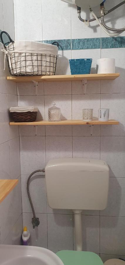 Γ3 - The Weekend Getaway One Apartment Aigio Bagian luar foto