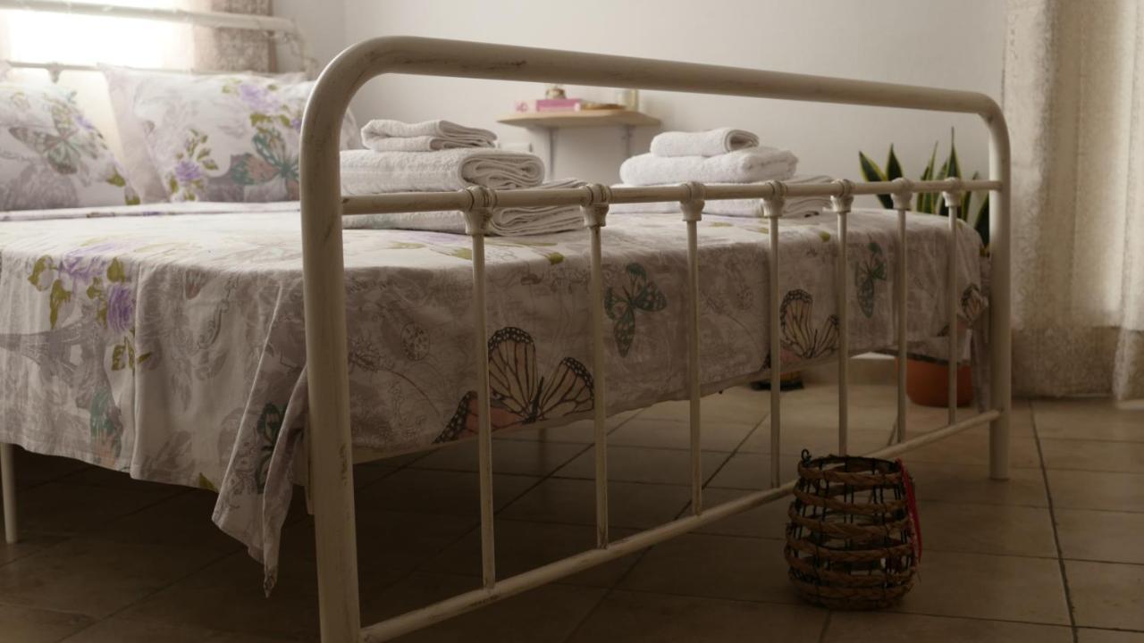 Γ3 - The Weekend Getaway One Apartment Aigio Bagian luar foto